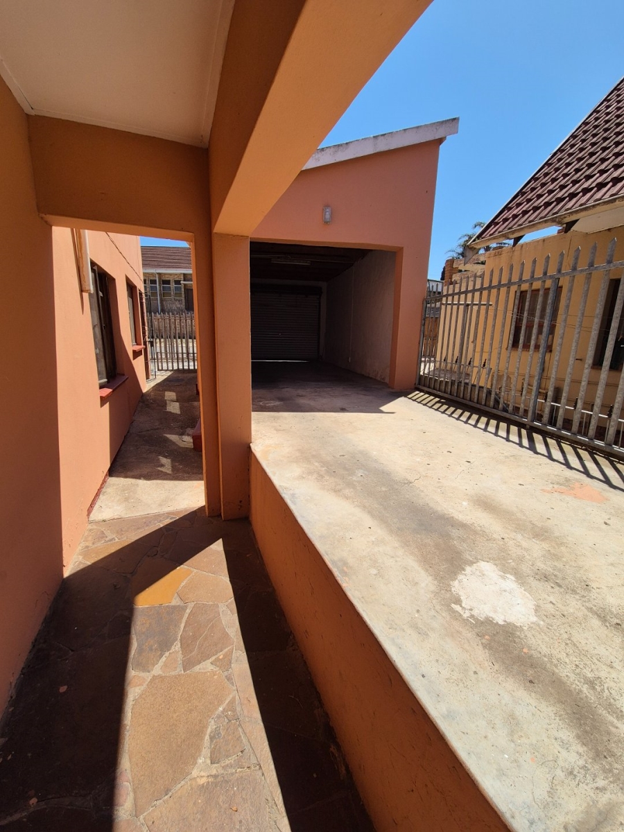 4 Bedroom Property for Sale in Kwamagxaki Eastern Cape